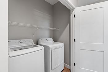 Full size washer & dryer